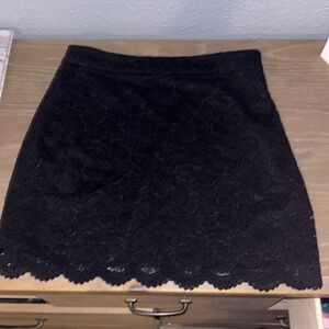 Beautiful Lace mini skirt nwt